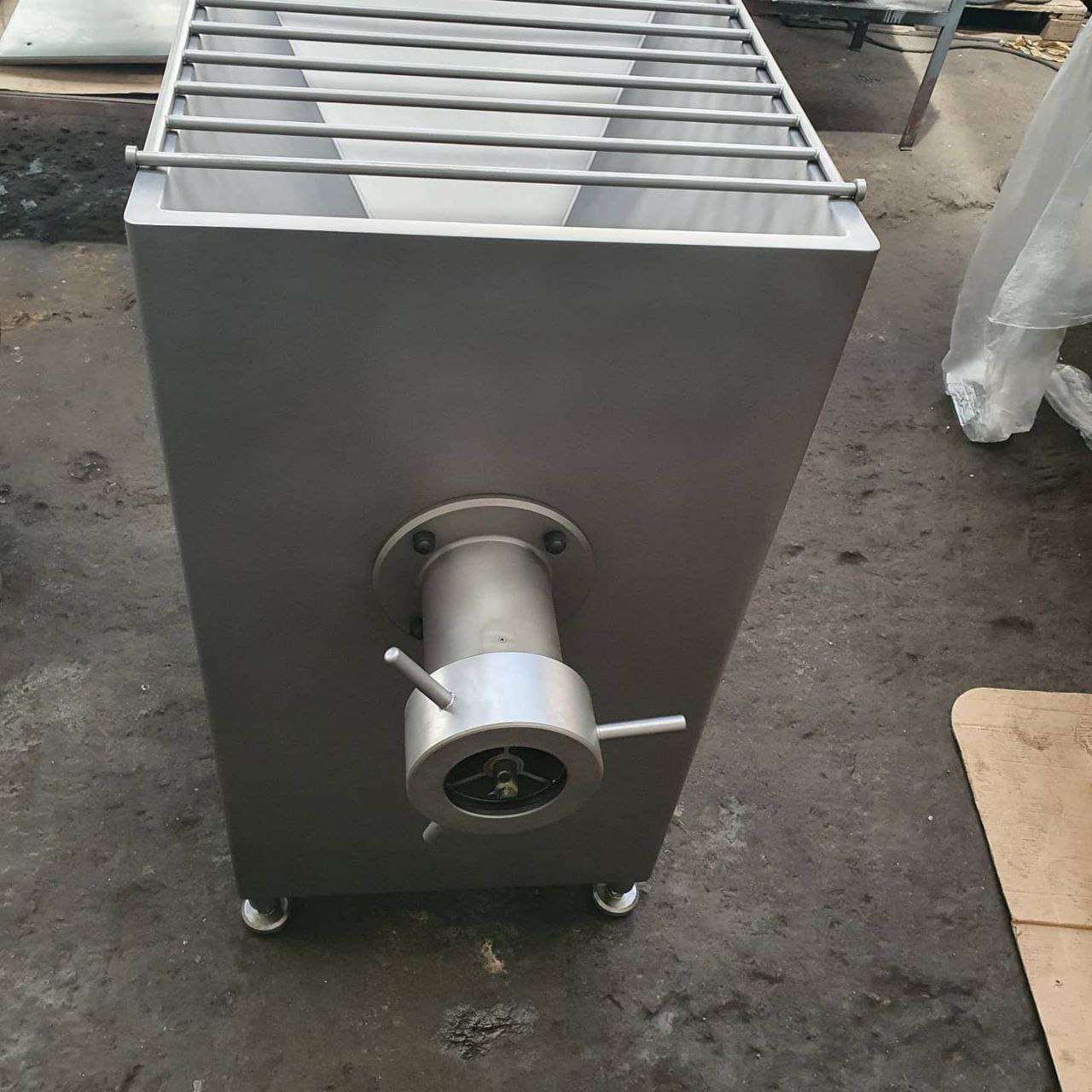 Мясорубка 105.01